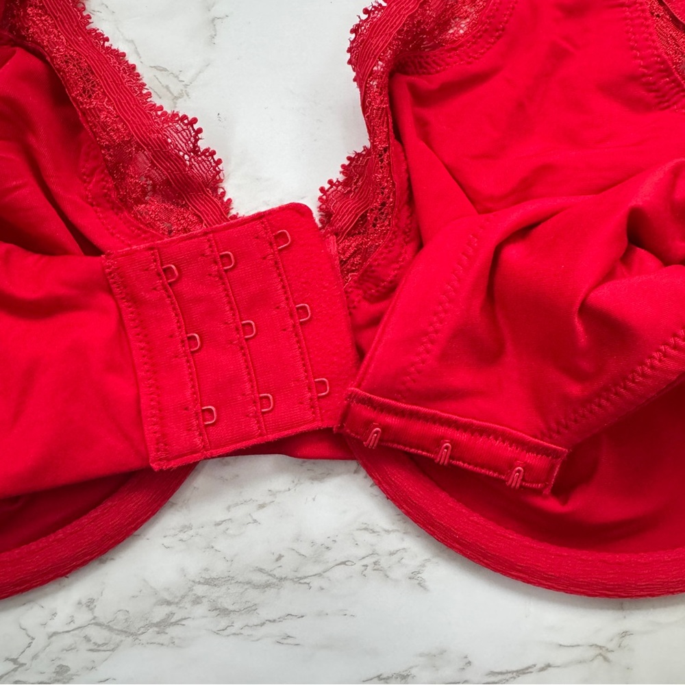 Wacoal Softly Styled Underwire Bra, 40D - Picture 5 of 8